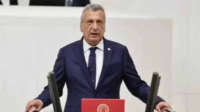 Atatürksüz törene CHP’li Öztürkmen’den sert tepki: Gaziantep’te düzenlenen 30 Ağustos