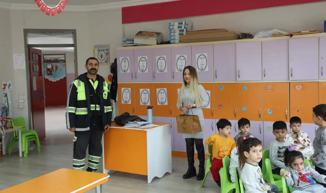 Şehitkâmil Belediye Başkanı Umut Yılmaz, 24 Kasım Öğretmenler Günü dolayısıyla