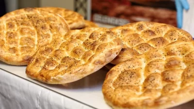 Ramazan ayının yaklaşmasıyla birlikte Gaziantep’te Ramazan pidesinin fiyatı belli oldu.