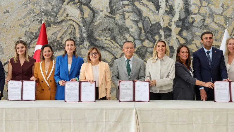 Gaziantep’te Gastronomi Lisesi İçin İmzalar Atıldı Gaziantep Valiliği, Gaziantep Büyükşehir Belediyesi ve Empati Sosyal Sorumluluk ve