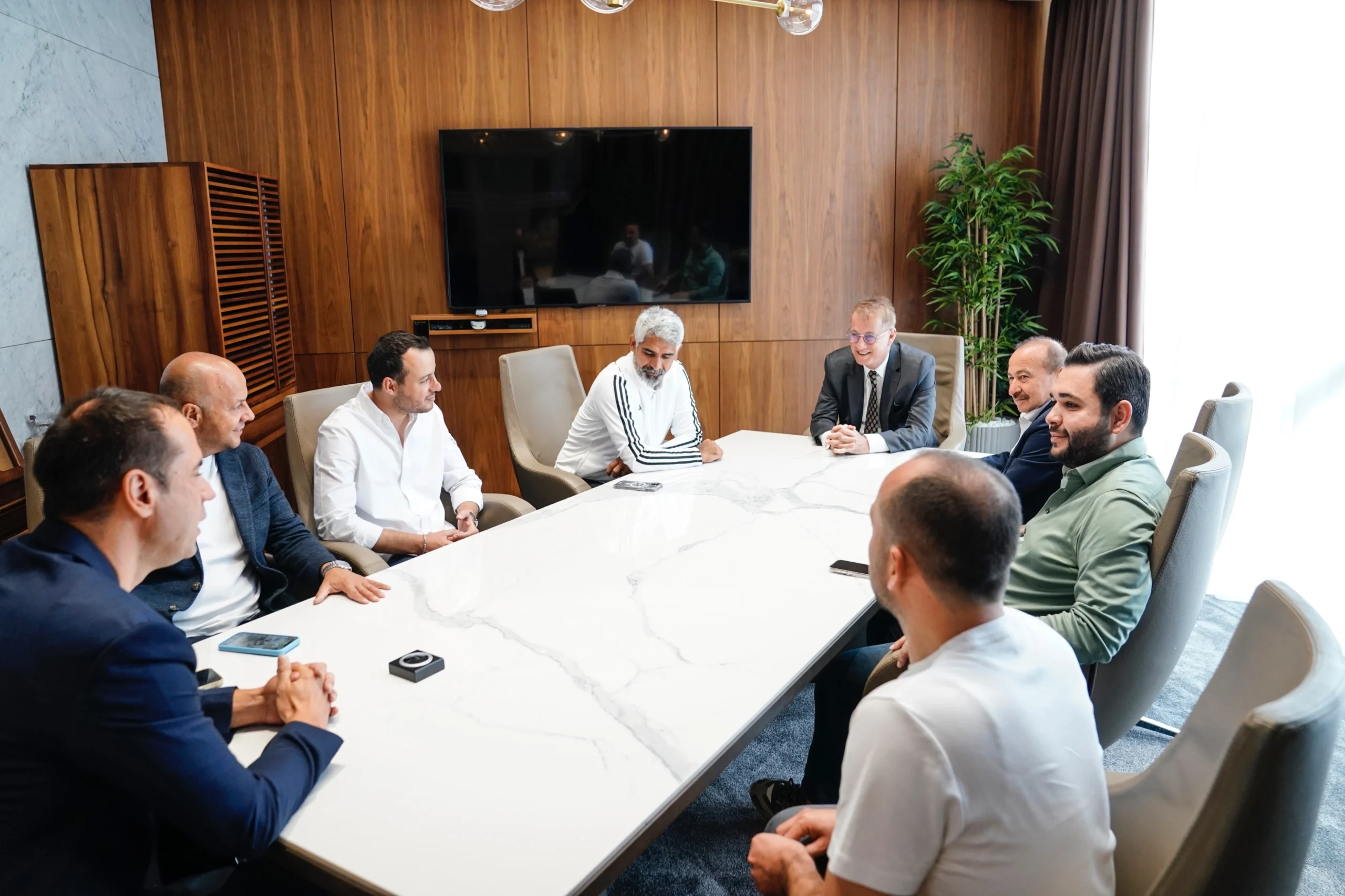 Sırbistan’da Kamp Yapan Gaziantep FK’ya Büyükelçi İlhan Saygılı’dan Ziyaret 3 anlamli-ziyaretten-kareler-2