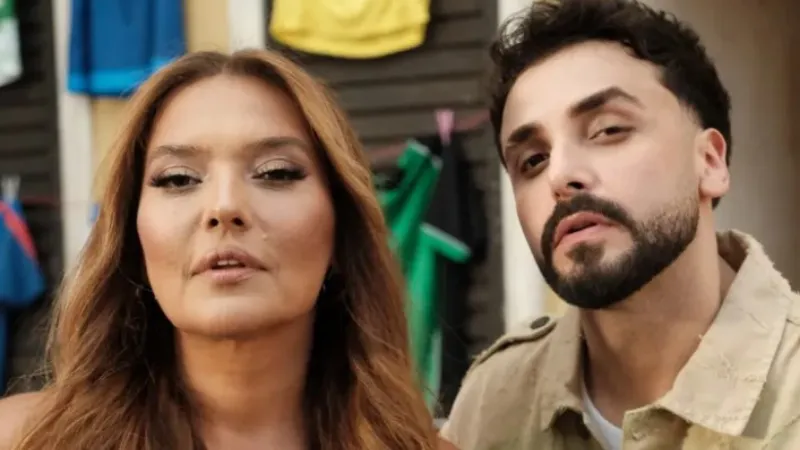 Demet Akalın & Sefo’nun Hit Şarkısı ‘Yerinde Dur’ Listeleri Altüst Etti! Türk pop müziğinin güçlü ismi Demet Akalın ile rap dünyasının