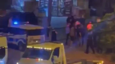 Şahintepe Mahallesi Bulut Sitesi’nde gençler arasında çıkan kavga, polis ekiplerinin